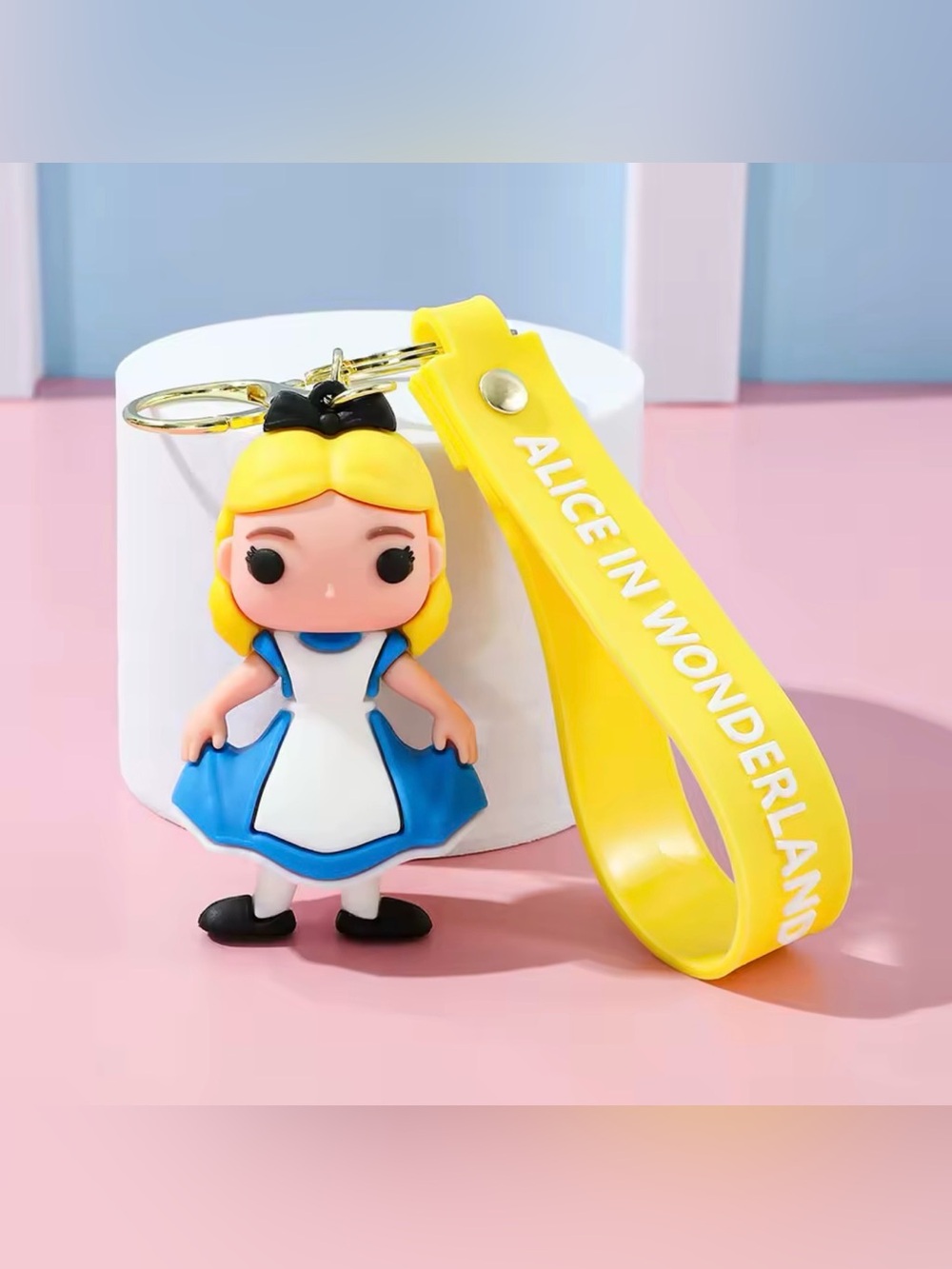 🌟Pick Any 3/$16 Sale Alice In Wonderland Keychain